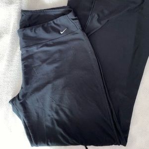 Nike  Fit Dry yoga pants